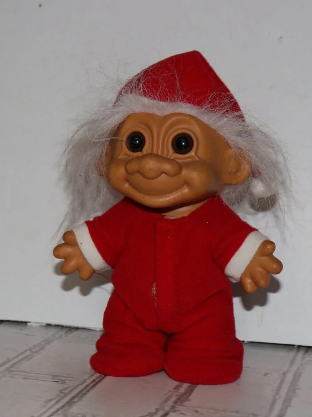 🎅 Vintage Santa Troll Doll · 8